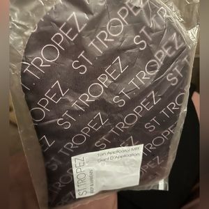 Unopened St. Tropez Mitt!